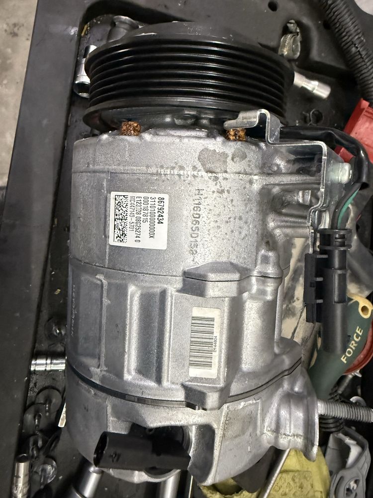 Kanditsaner kampresor travers
