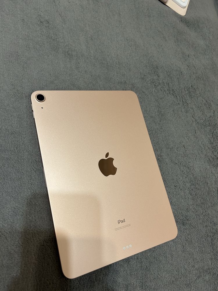 Apple iPad Air 2020 Wi-Fi 10.9 дюйм 4 Гб/256 Гб розовый