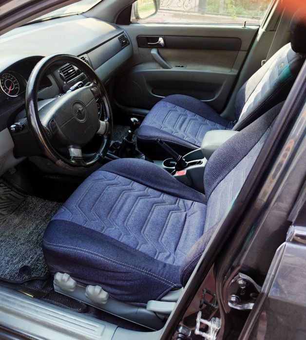 Jentra 2019 sotiladi Termiz. Narxini kelishamiz.