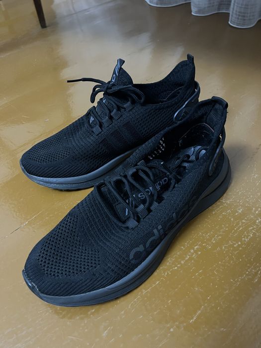 Мужские кроссовки