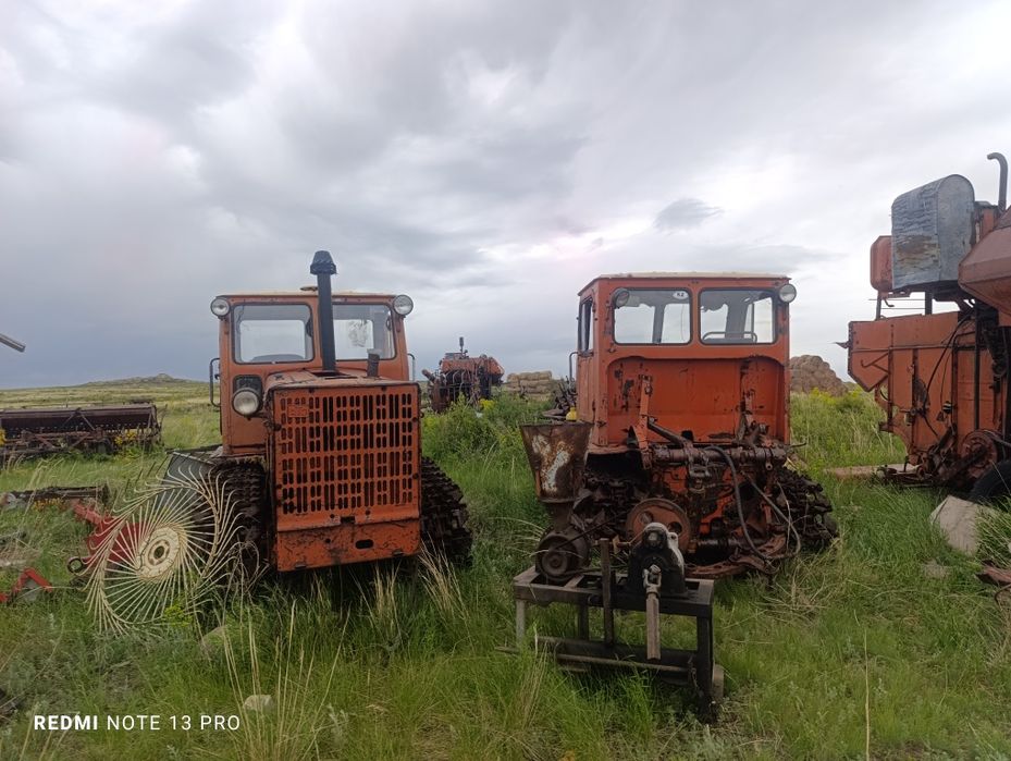 Трактор т4.     .