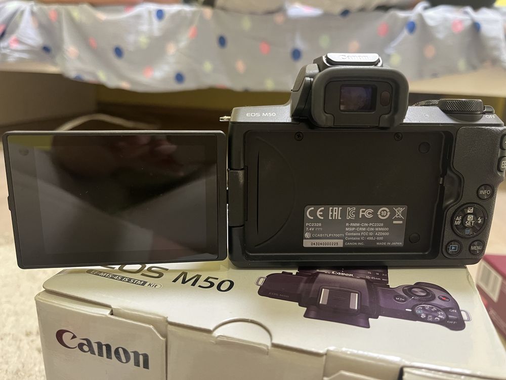 Camera Canon EOS M50