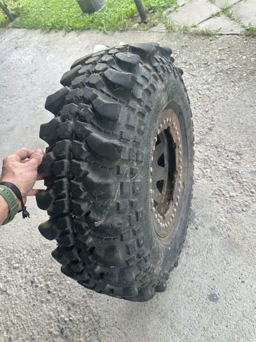 5 roti Silverstone 35/10.5/16 cu jante beadlock