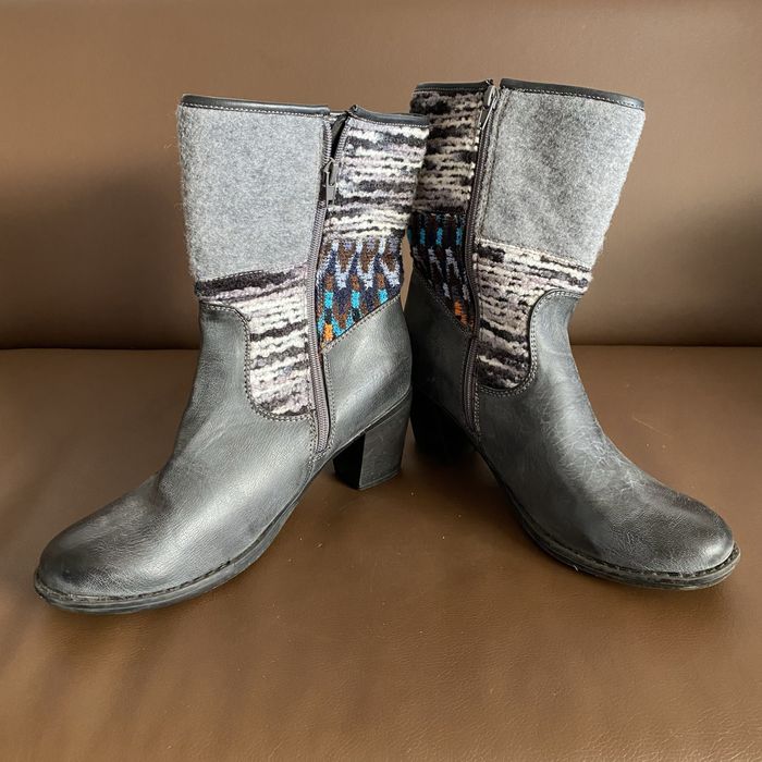 Cizme Pia Corsini - piele cu imprimeuri si fermoar