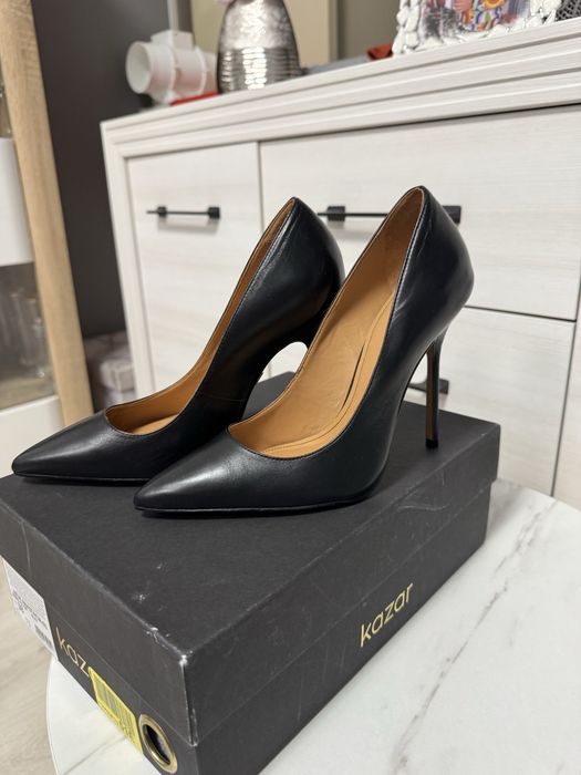 Pantofi din piele naturala Kazar