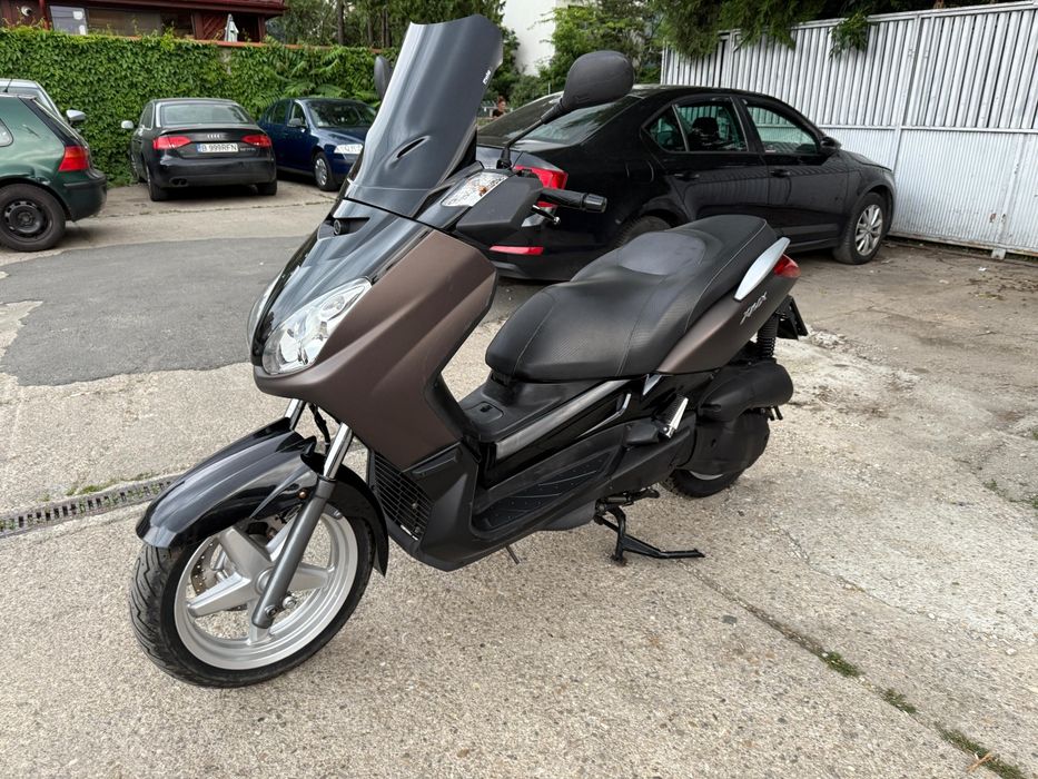 Yamaha Xmax 125  Nu pcx125