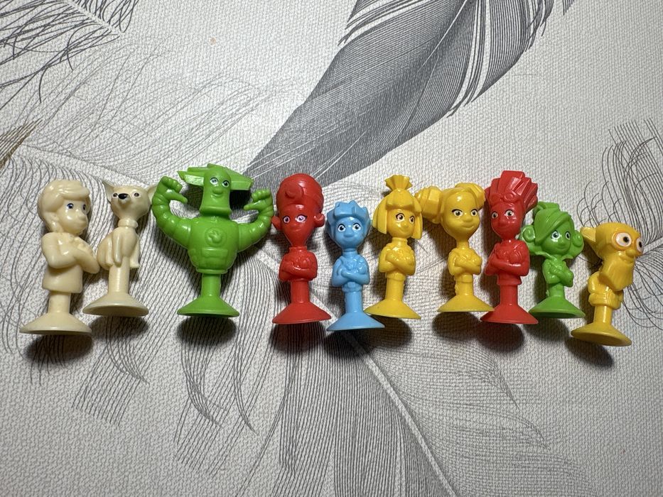 Продаю фиксиков липучки из корзинки