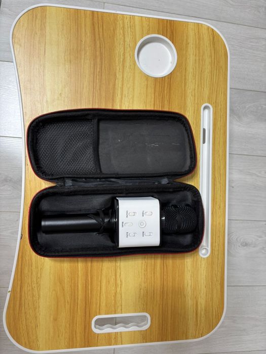 Караоке-микрофон