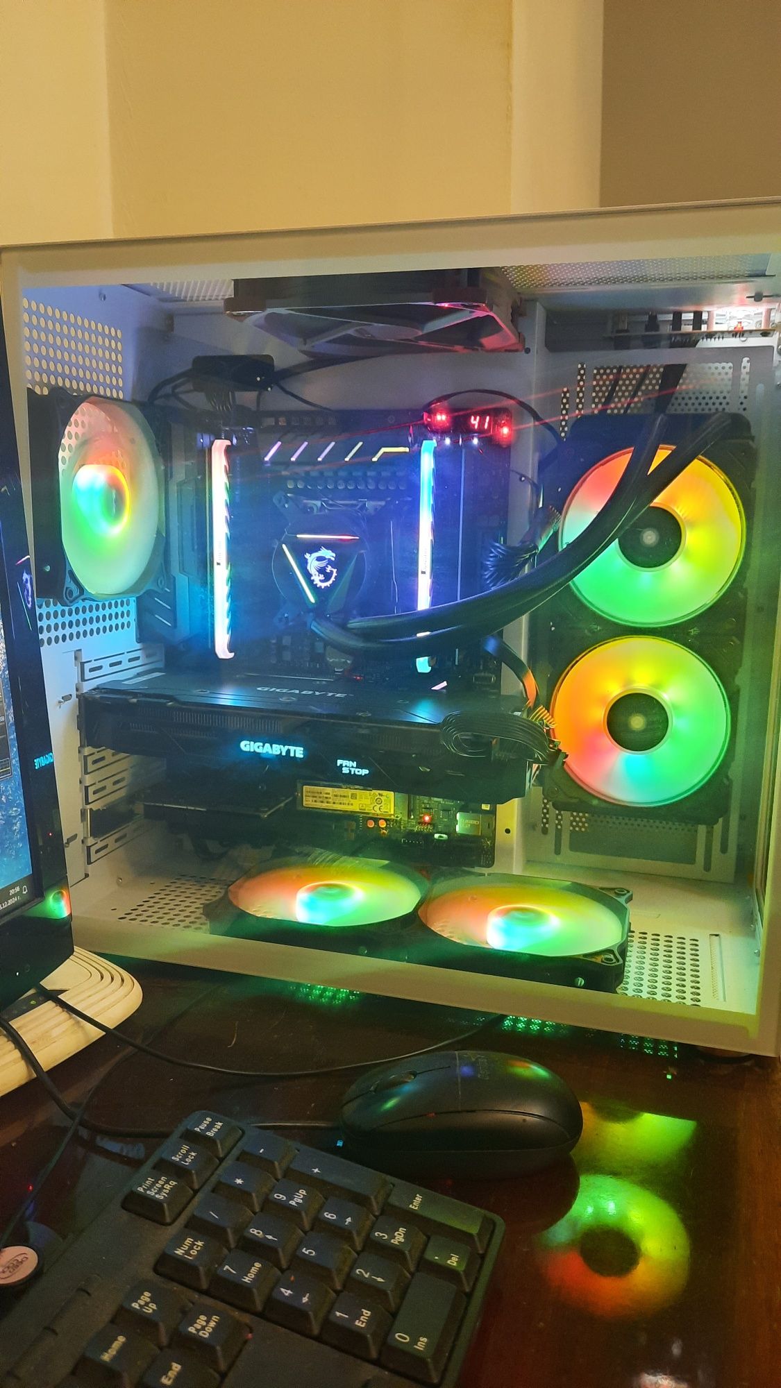 Компютър i7 7800X RAM32gb GTX1070