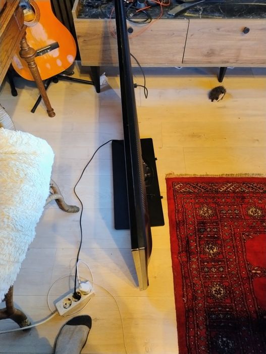 Тоshiba 48" телевизор