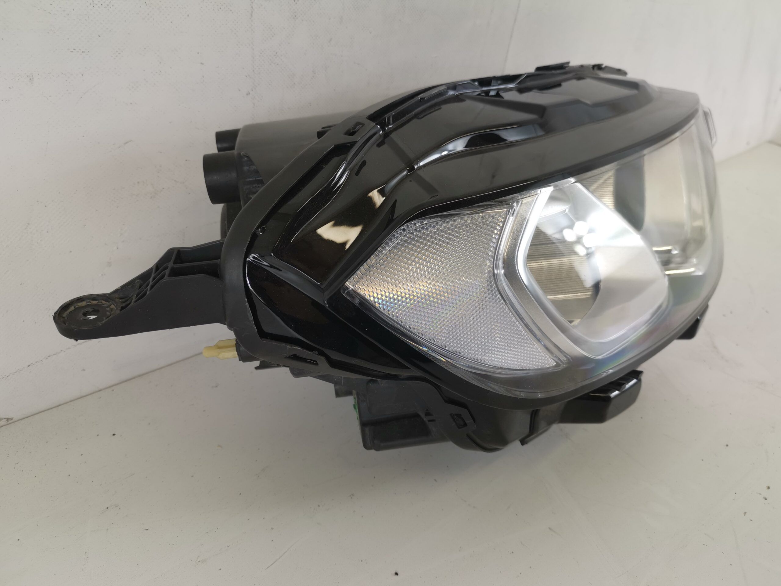 Фар LED Десен / Far LED Desен Ford EcoSport 2 [фейслифт] Оригинален в