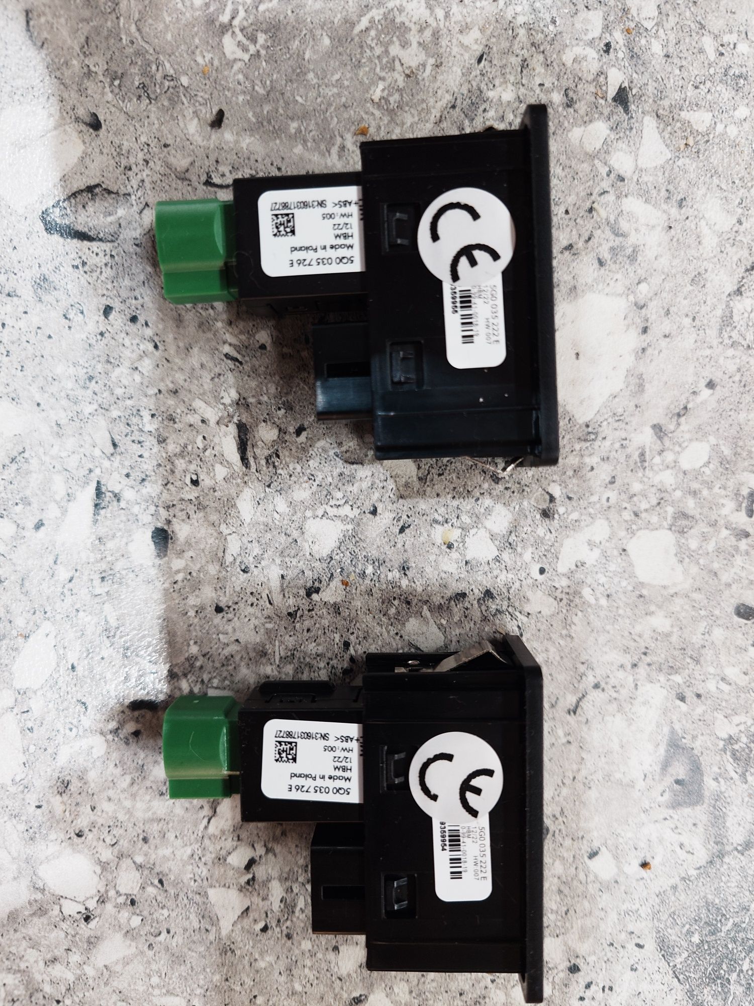 VW MIB2 car play android auto USB plug