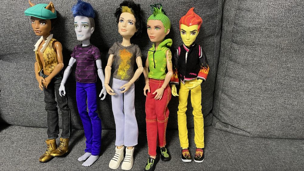 Papusi Monster High baieti