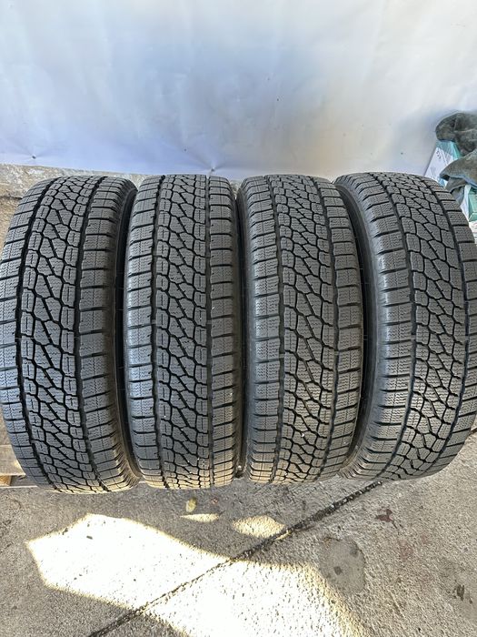 205/65/16c за бус 8PR Firestone дот23