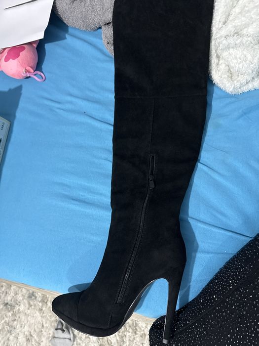 Cizme cu toc inalt din piele intoarsa