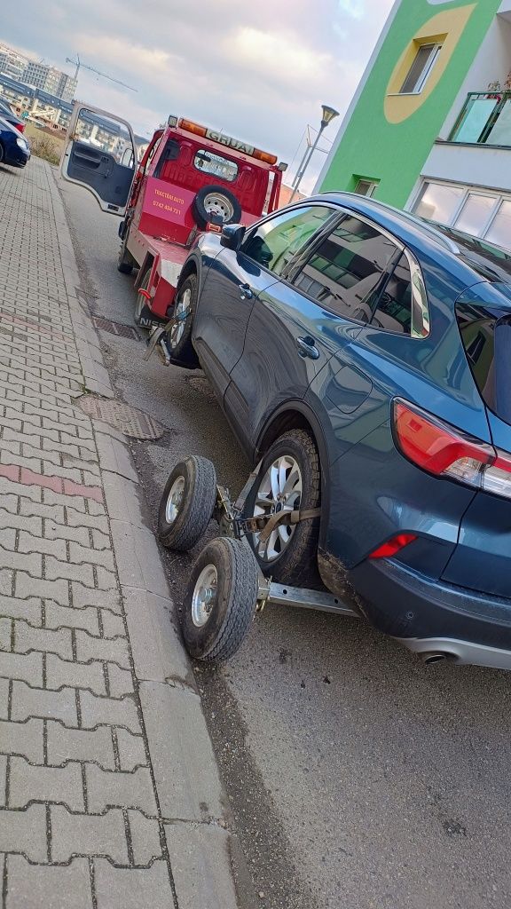 Tractări auto Sibiu / Tractari dube non-stop / deblocări uși auto