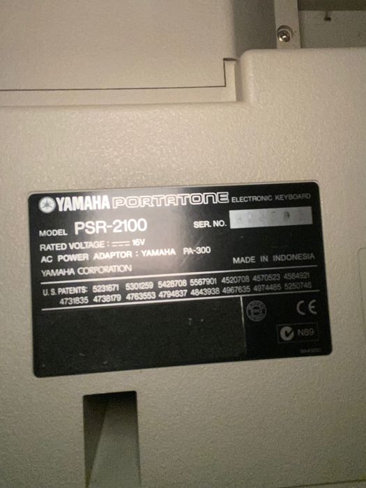 Vand orgă Yamaha PSR 2100