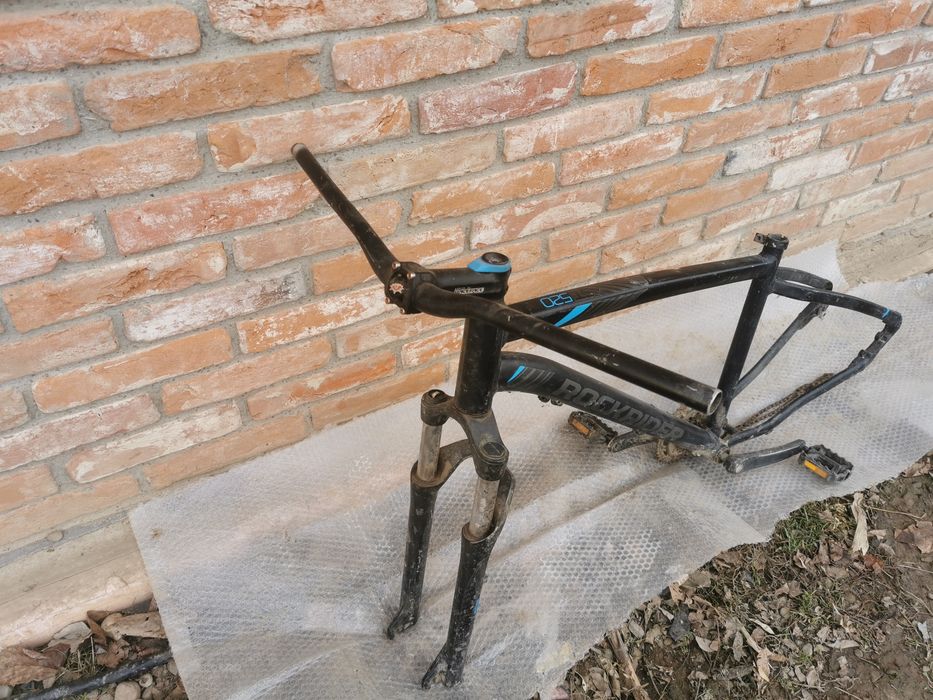 Vând cadru bicicleta aluminiu
