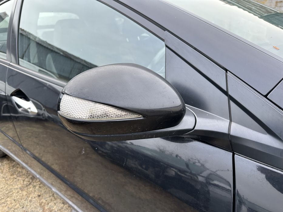 Дясно огледало Хонда сивик 8 2006г с прибиране