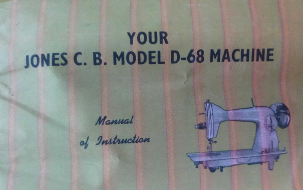 Masina de cusut  model D 68 machine