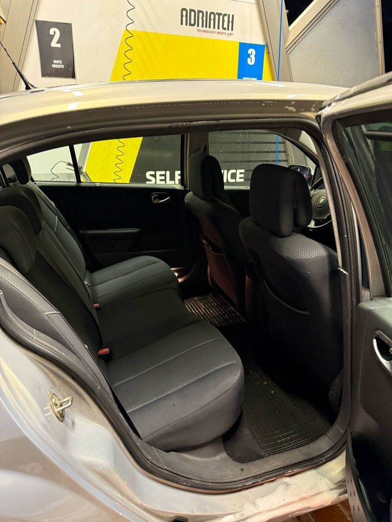 Vând Renault Megane 2
