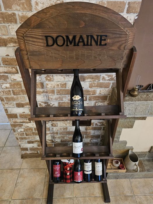 Стелаж / етажерка за вино