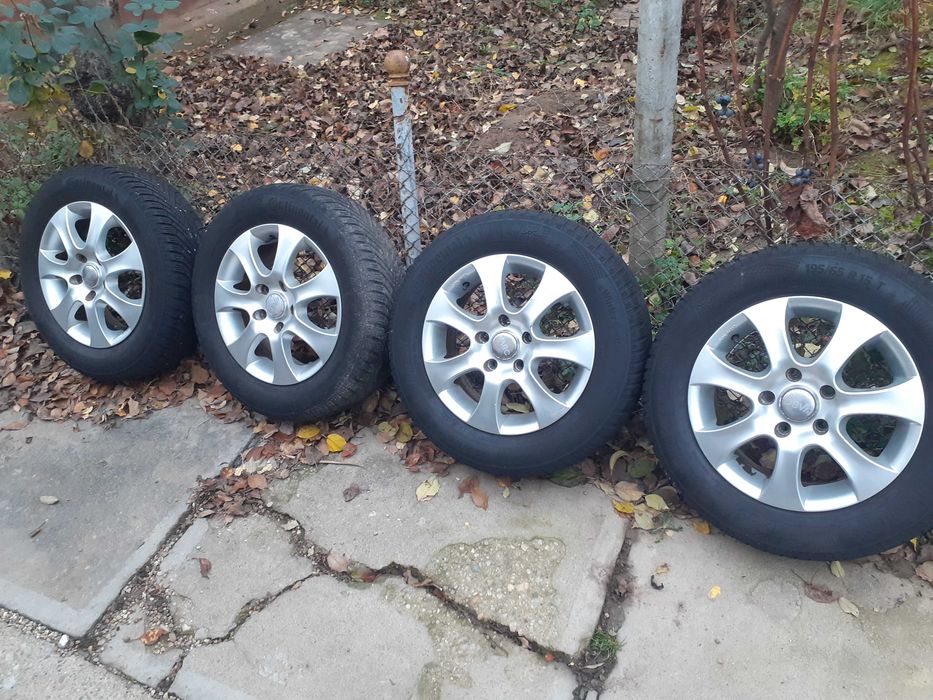 vand jante aliaj pt Renault Kia Hyundai cu anvelope iarna 195 65 R15