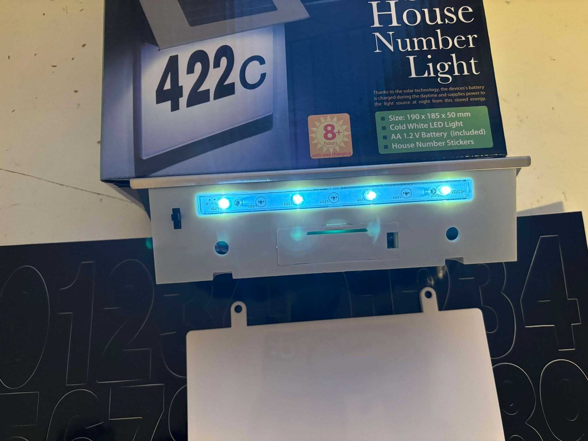 Numar de casa placa iluminata LED, incarcare solara, inox numar inclus