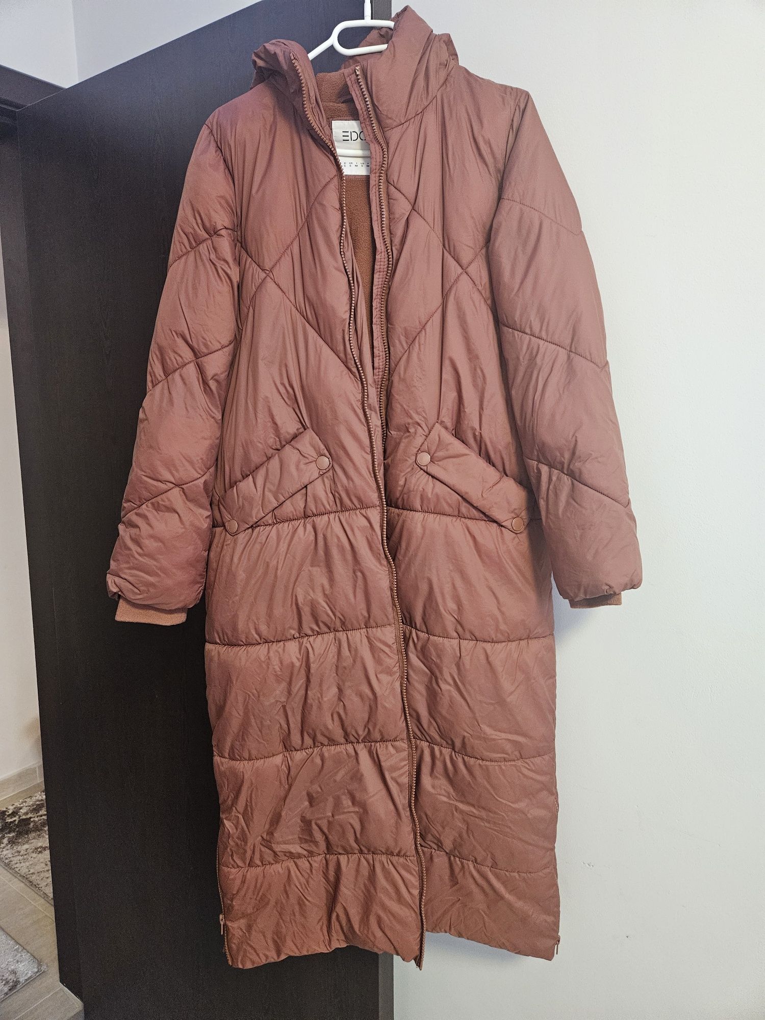 Яке  edc by ESPRIT