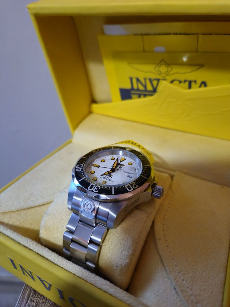 Invicta Grand Diver Automatic 10640