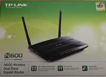 Router wireless N TP-LINK TL-WDR3600.