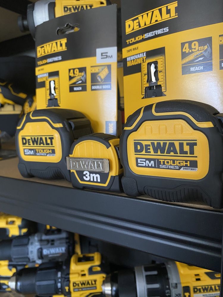 Противоударна Ролетка DeWALT DWHT38114-0  5M – 28 мм