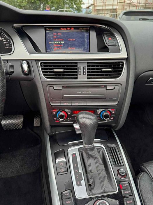 Audi a5 cabrio An 2011