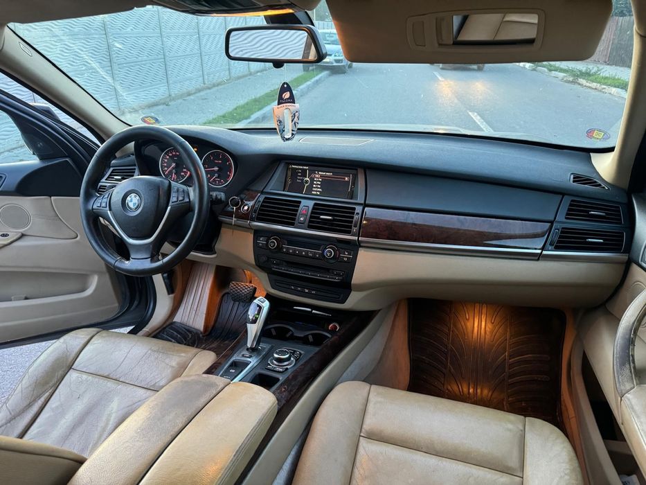 Vând Bmw X5 2008 3.0D E70