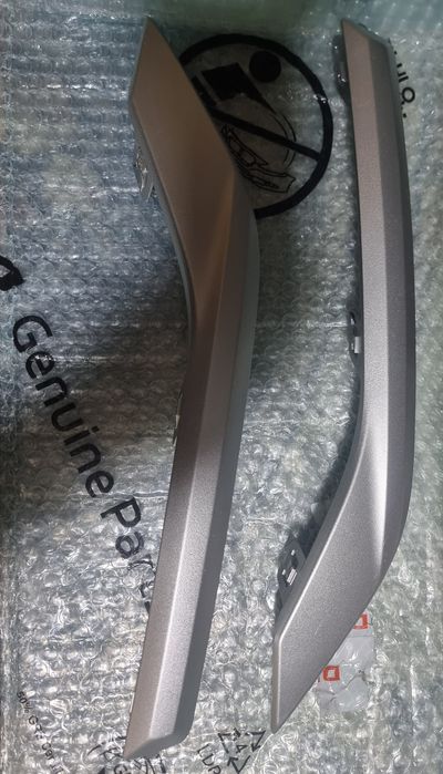 Молдинг боковые (зад.бампер) левая, правая