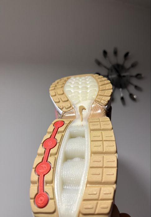 Nike Air Max DN Pink