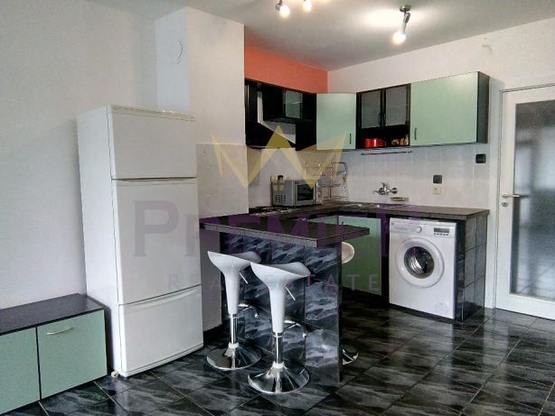 Дава се под наем Тристаен апартамент в Варна, Спортна зала - 76 кв.м за 663 € - Снимка #1