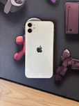 Vând iphone 11 alb