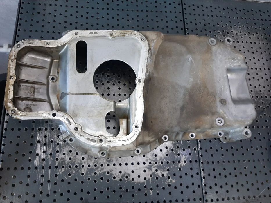 semi baie  ulei  2.0 b 4g63 4x4 mitsubishi outlander 1   2001-2005