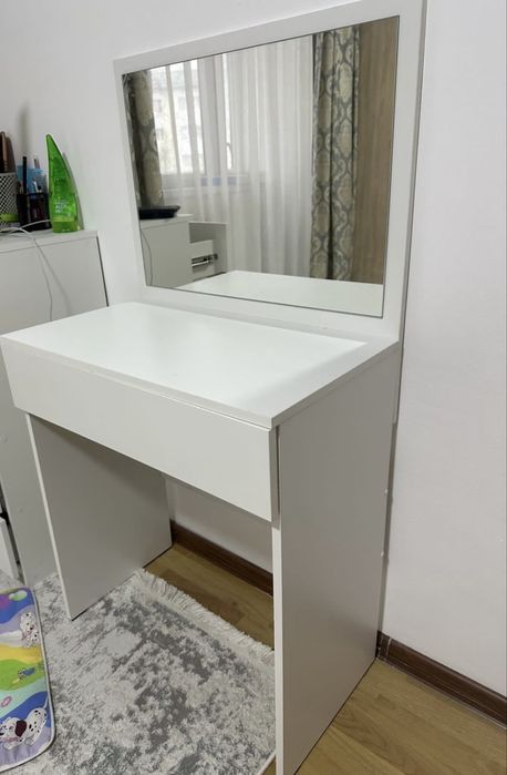 Прогулочная коляска ,Детское туалетное мебель зеркало ,туфли