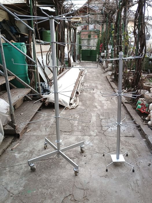 Стоки за мартеници