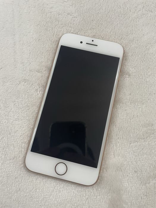 Vand iPhone 8 Rose Gold