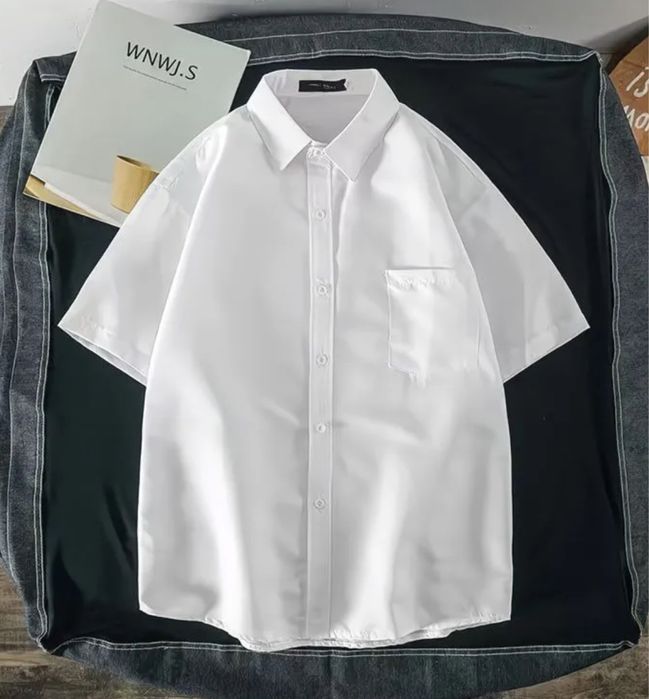 Белая рубашка с короткими рукавами