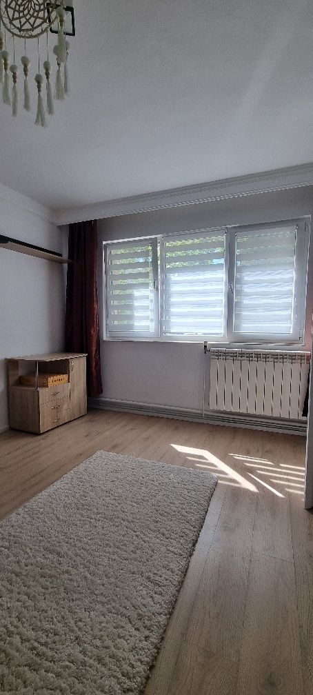 Vând apartament zona Alexandru