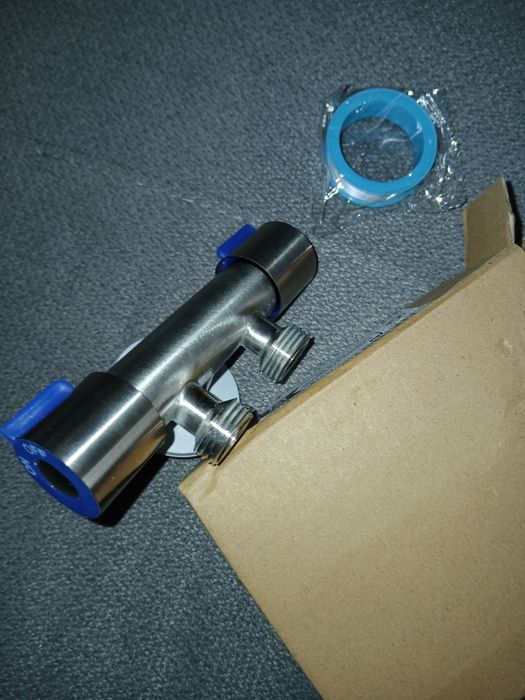 Robinet de apa dublu