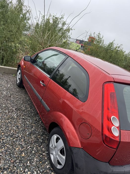 Ford fiesta.