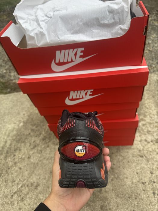 Nike Air Max DN Bred  mărimea: 40.5, 41, 42, 42.5, 43