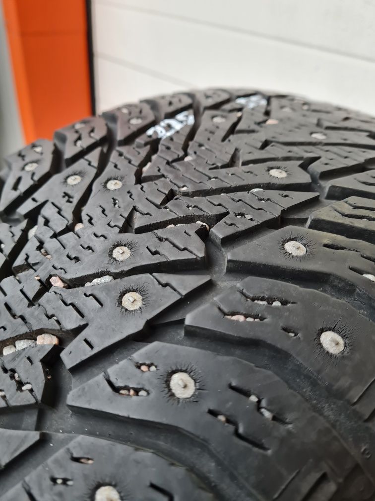 Зимни гуми 4 броя BRIDGESTONE Nuranza 225 55 R17 дот 1918