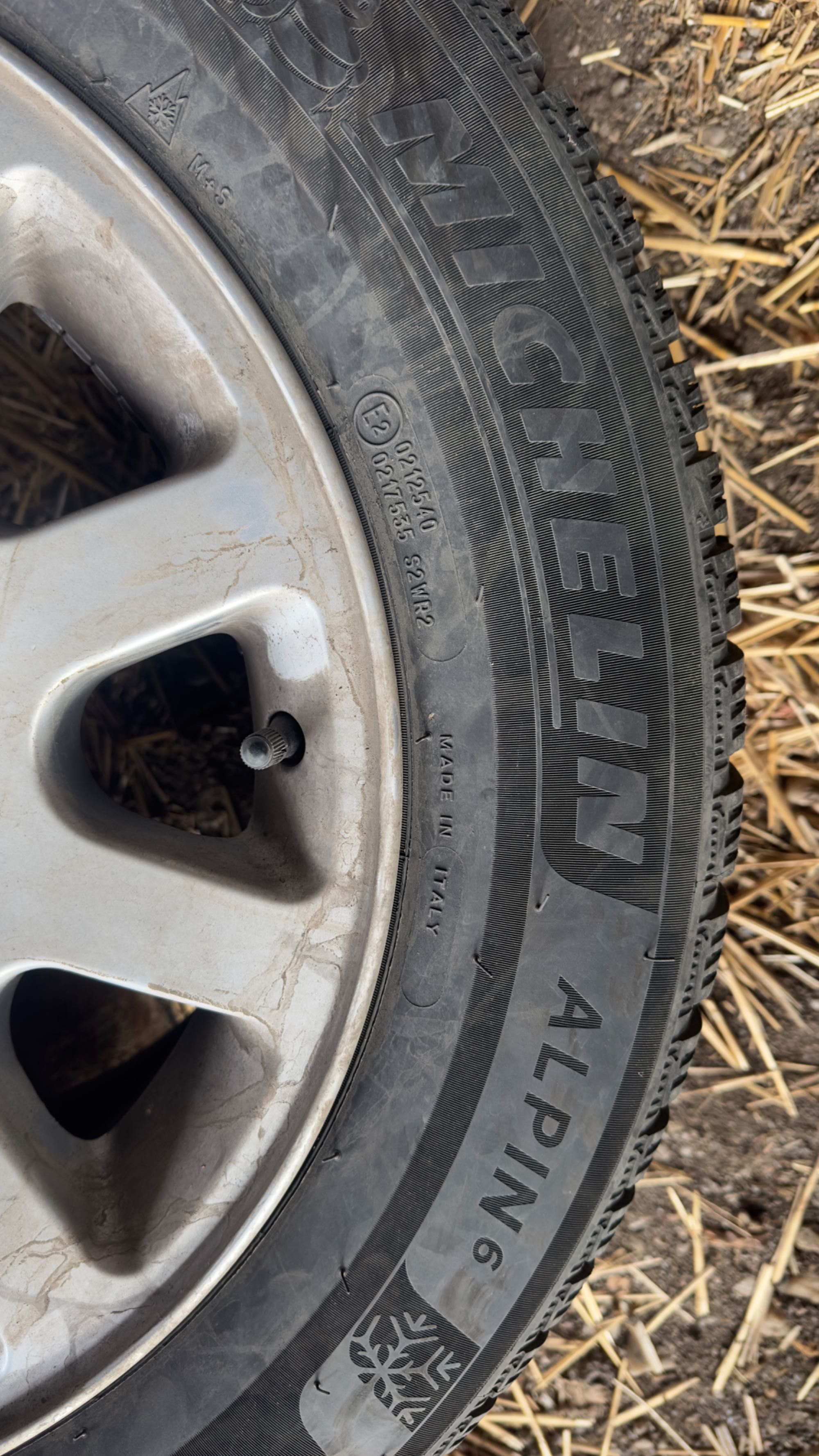 Зимни гуми Michelin alpin 6 225/55/16