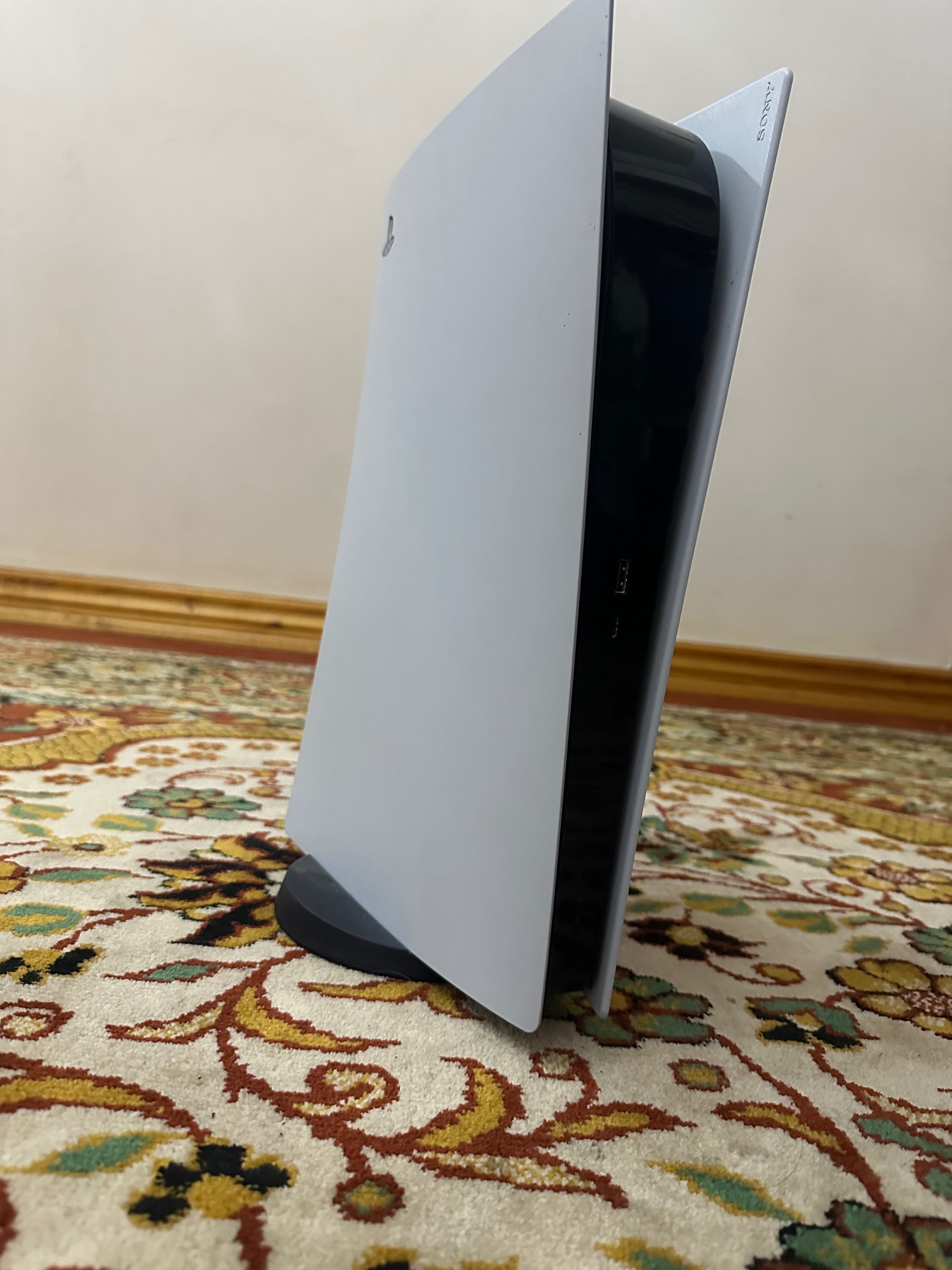 Playstation 5 bez dikavod